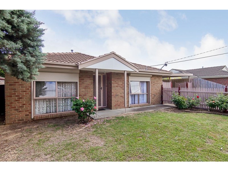 27 Woodvale Drive, Carrum Downs VIC 3201