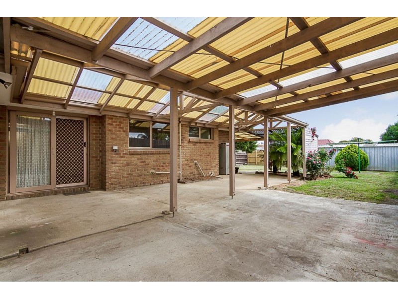 27 Woodvale Drive, Carrum Downs VIC 3201