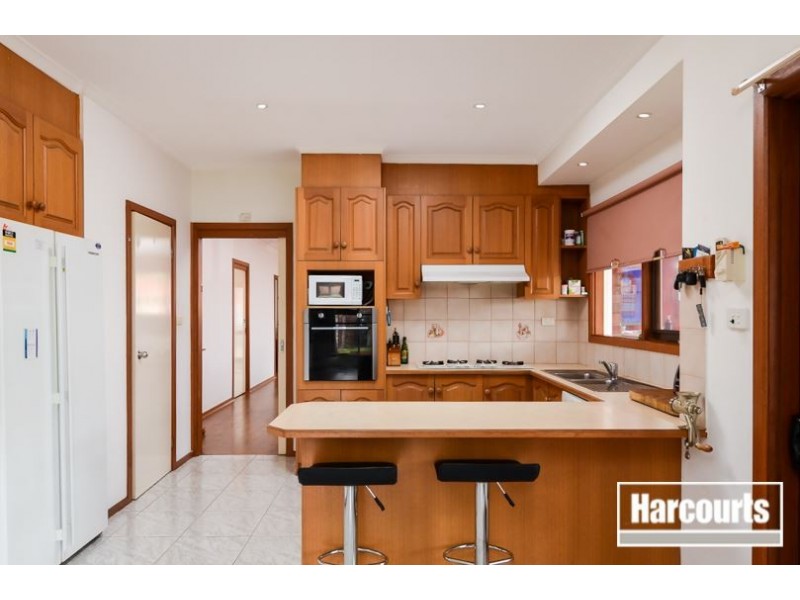 15 Bartolo Court, Cranbourne North VIC 3977
