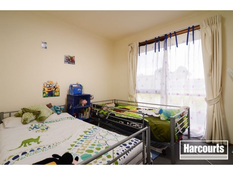 34 Greenwood Drive, Carrum Downs VIC 3201