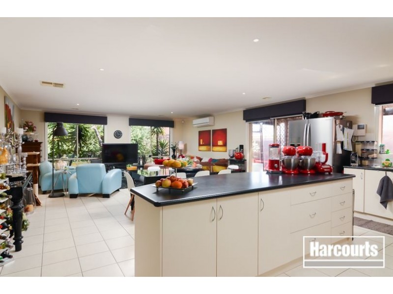 7 Bernard Place, Carrum Downs VIC 3201