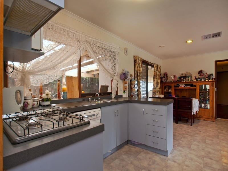 74 Gamble Road, Carrum Downs VIC 3201