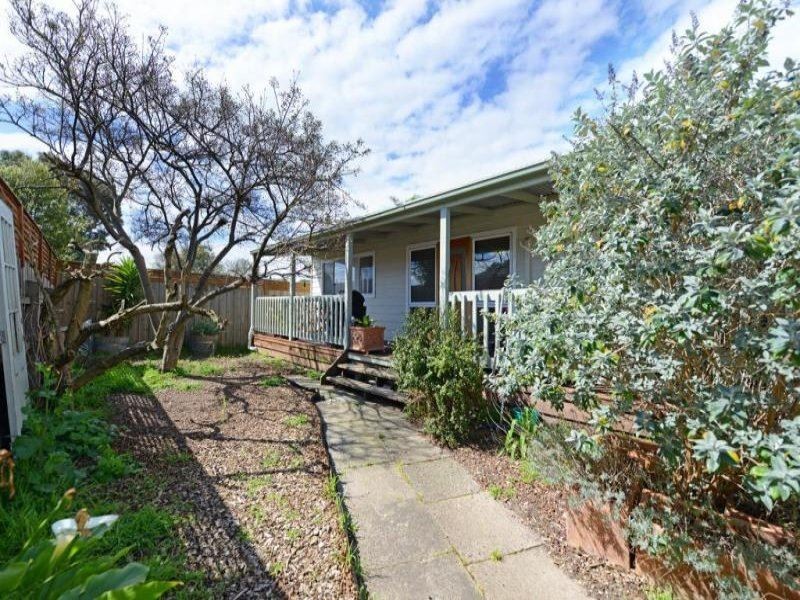 40a Railway Parade, Seaford VIC 3198