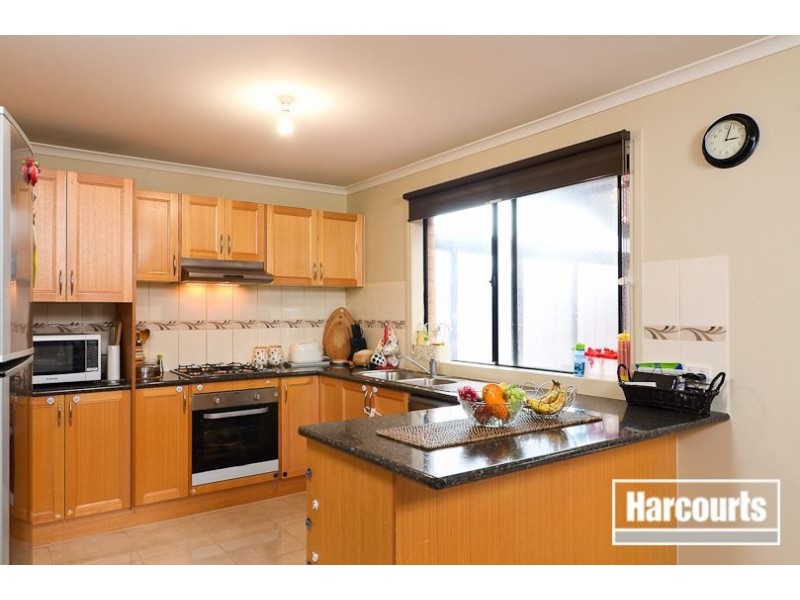 8 Omega Crescent, Carrum Downs VIC 3201