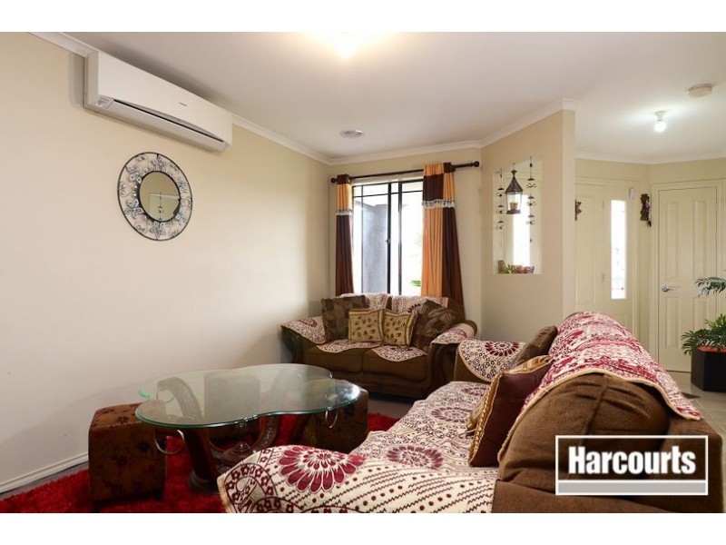 8 Omega Crescent, Carrum Downs VIC 3201