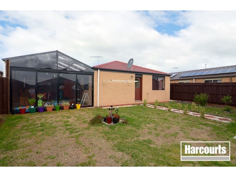8 Omega Crescent, Carrum Downs VIC 3201