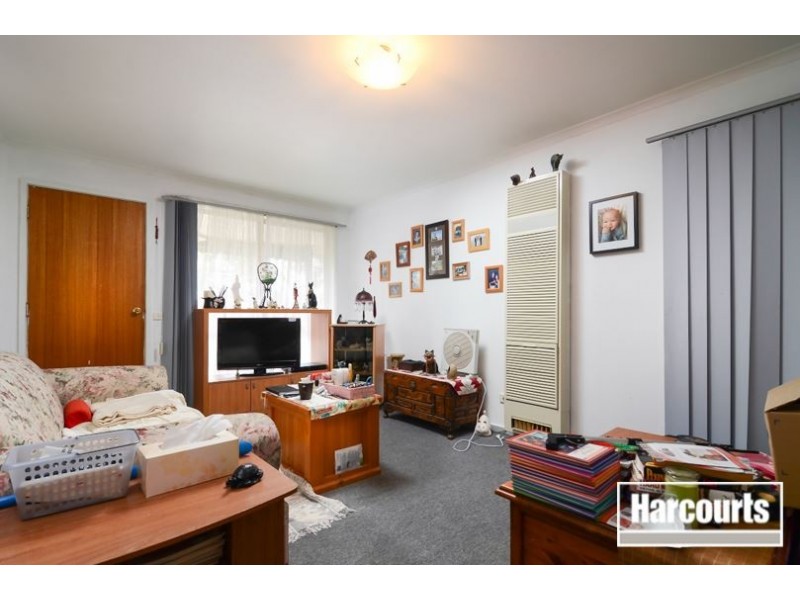 25 Cirai Crescent, Cranbourne West VIC 3977