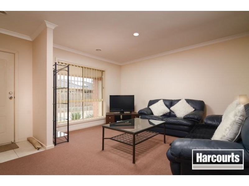 2/55 McClelland Drive, Skye VIC 3977
