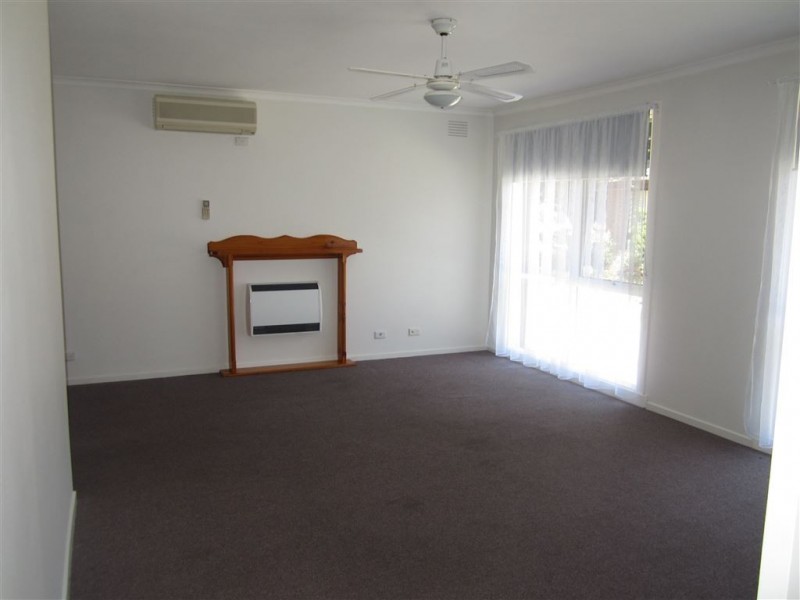 2/11-13 Sheridan Avenue, Frankston VIC 3199