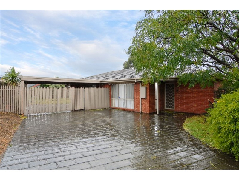 44 Carrington Crescent, Carrum Downs VIC 3201