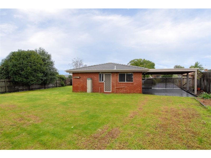 44 Carrington Crescent, Carrum Downs VIC 3201