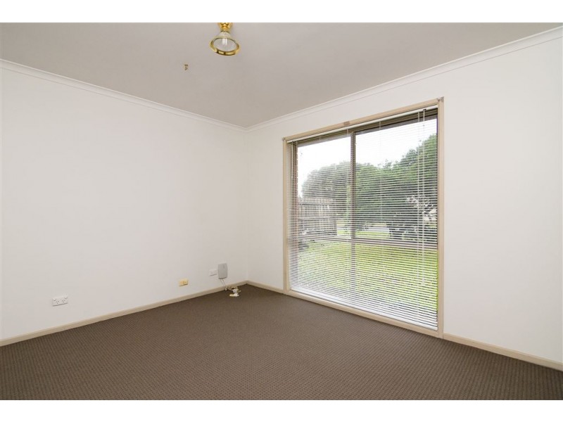 44 Carrington Crescent, Carrum Downs VIC 3201