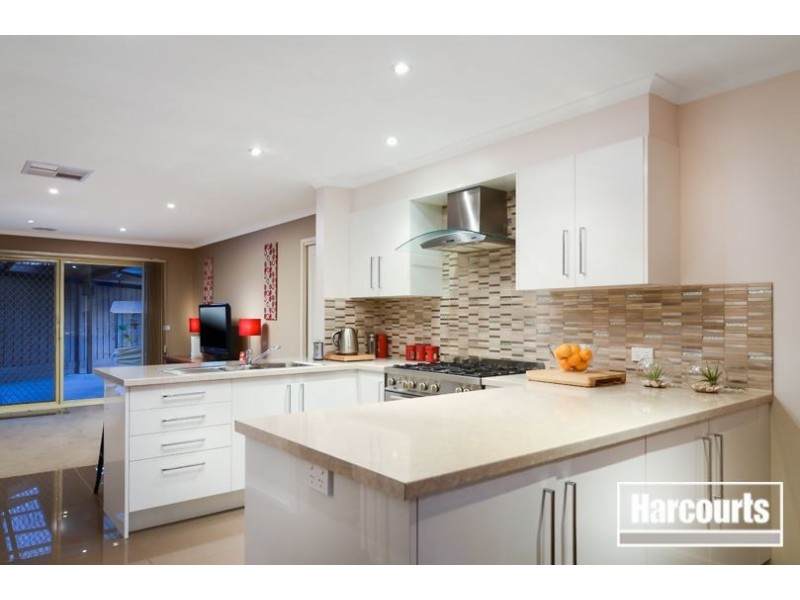 8 Parrot Court, Carrum Downs VIC 3201