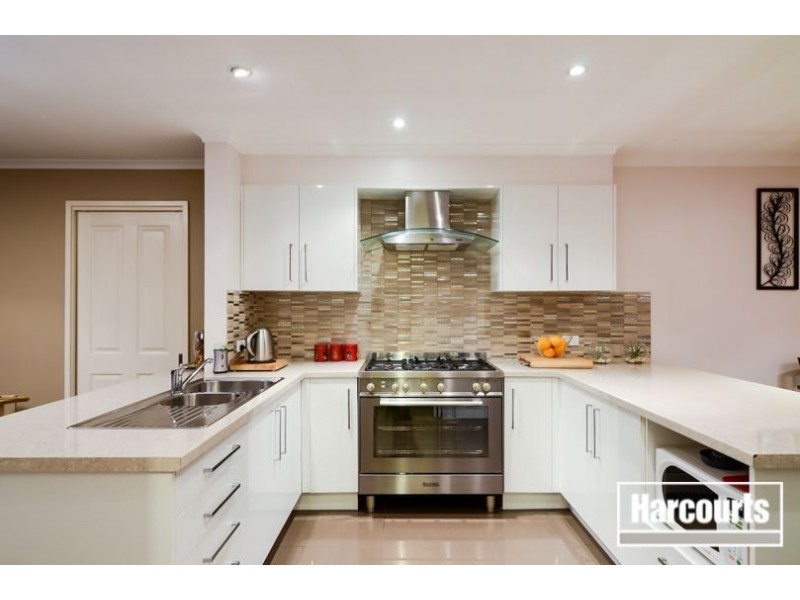 8 Parrot Court, Carrum Downs VIC 3201