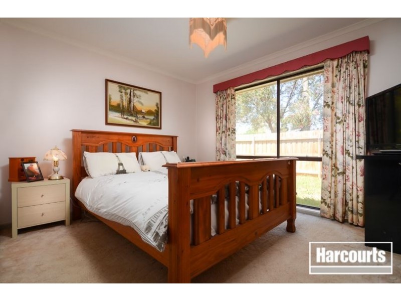 2 Hutchins Way, Skye VIC 3977