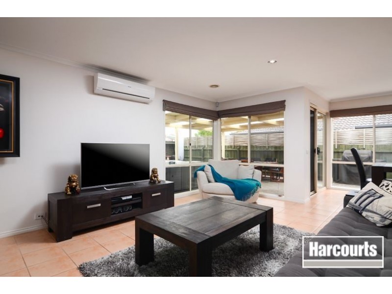 8 Victory Way, Carrum Downs VIC 3201