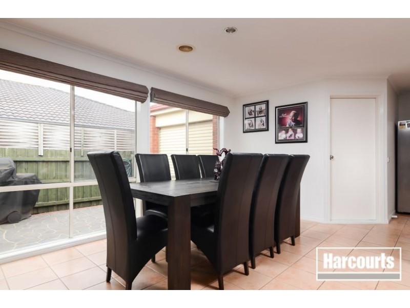 8 Victory Way, Carrum Downs VIC 3201