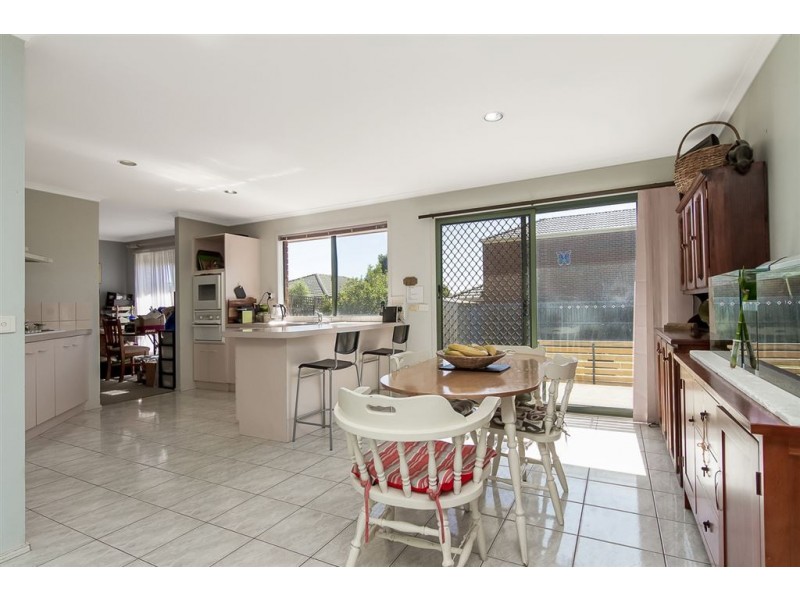 9 Pinewood Drive, Carrum Downs VIC 3201