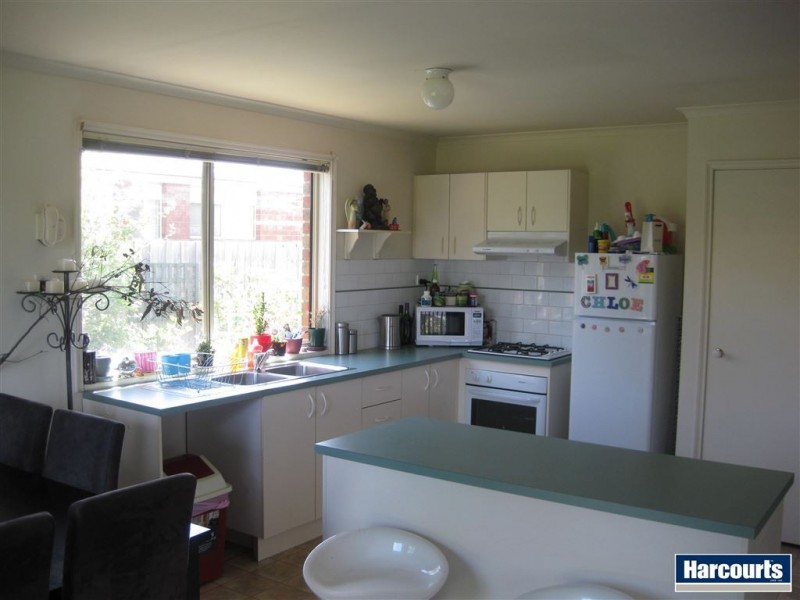 87 Greenwood Drive, Carrum Downs VIC 3201