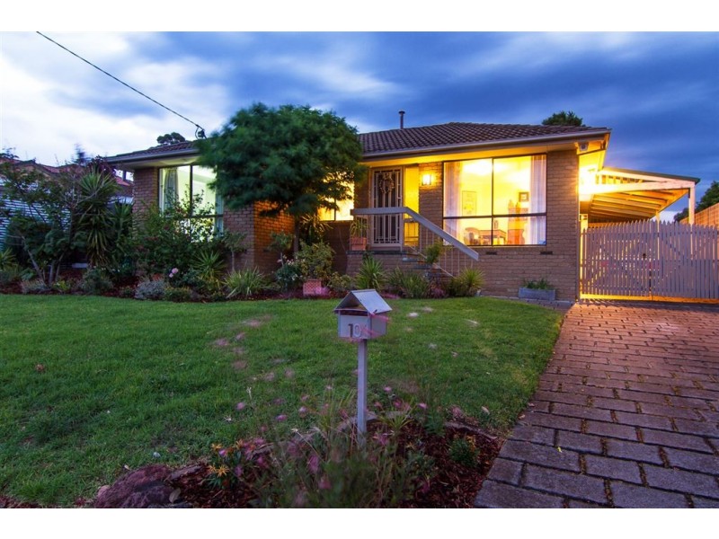 10 Luscombe Avenue, Carrum Downs VIC 3201