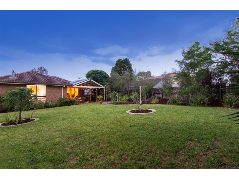 10 Luscombe Avenue, Carrum Downs VIC 3201