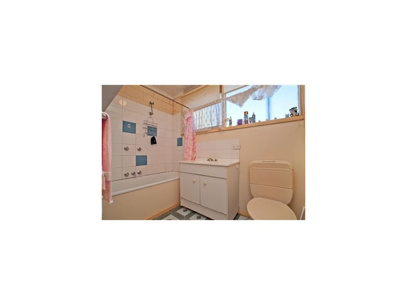 4/18 Carder Avenue, Seaford VIC 3198