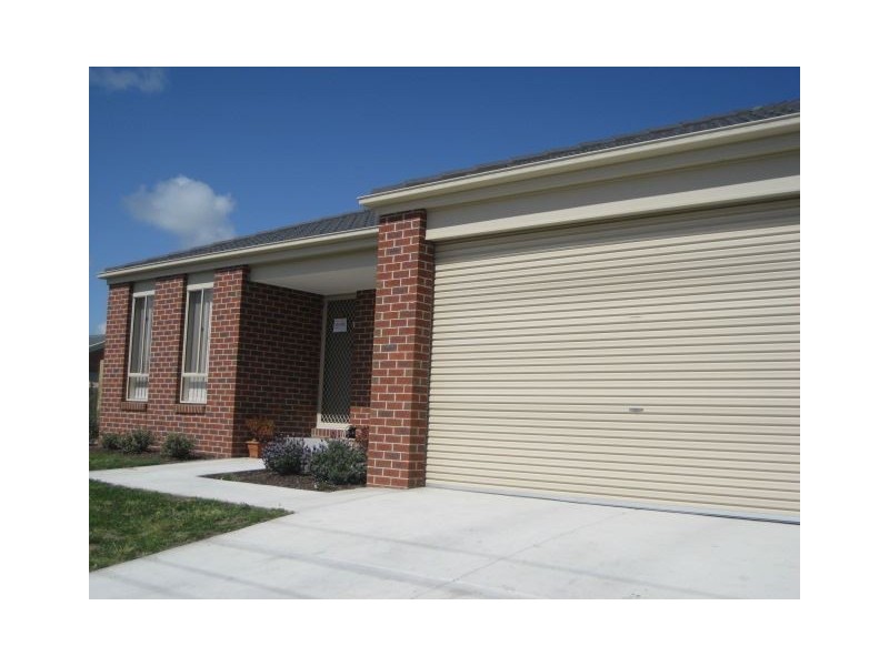 2 Esta Court, Carrum Downs VIC 3201
