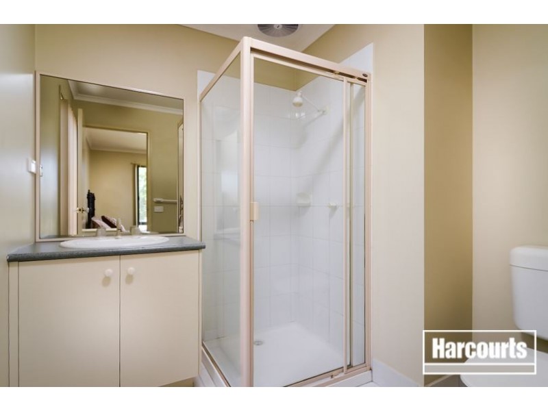 4 Mingay Place, Cranbourne West VIC 3977