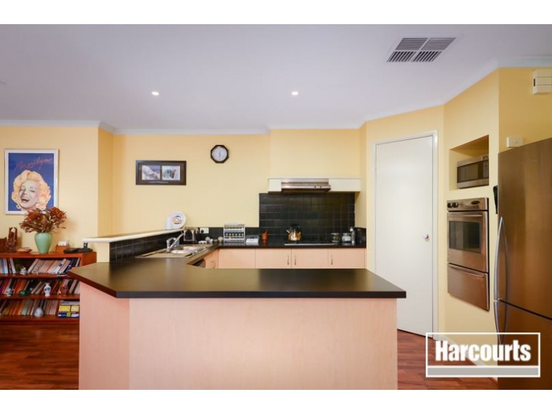 14 Stefans Court, Skye VIC 3977