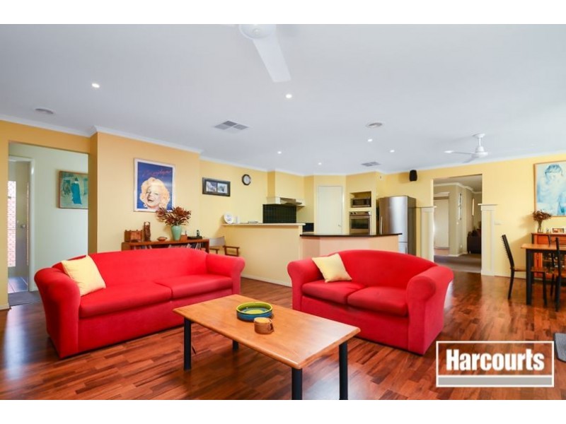 14 Stefans Court, Skye VIC 3977