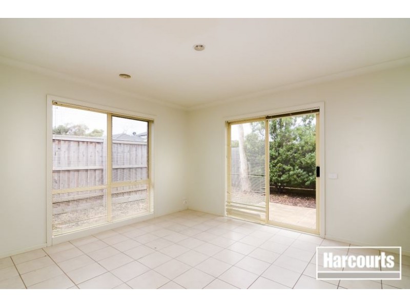 30 Lats Avenue, Carrum Downs VIC 3201