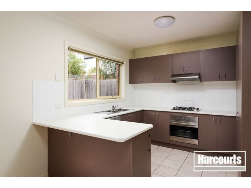 30 Lats Avenue, Carrum Downs VIC 3201