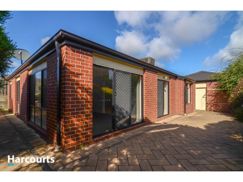 19 Emerald Rise, Skye VIC 3977