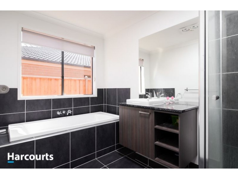 26 Solferino Way, Carrum Downs VIC 3201