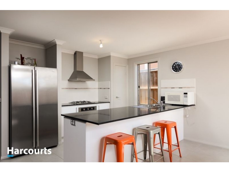 22 Solferino Way, Carrum Downs VIC 3201