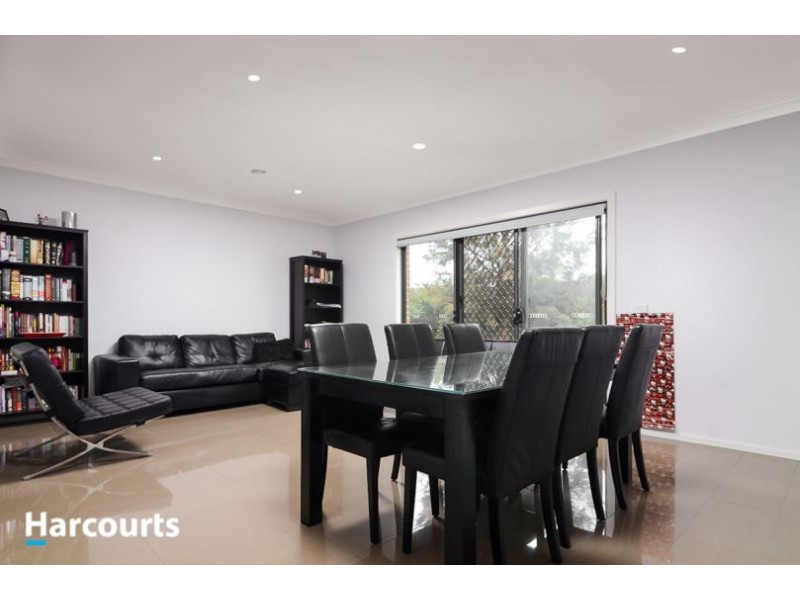 2/27 Jacaranda Drive, Carrum Downs VIC 3201