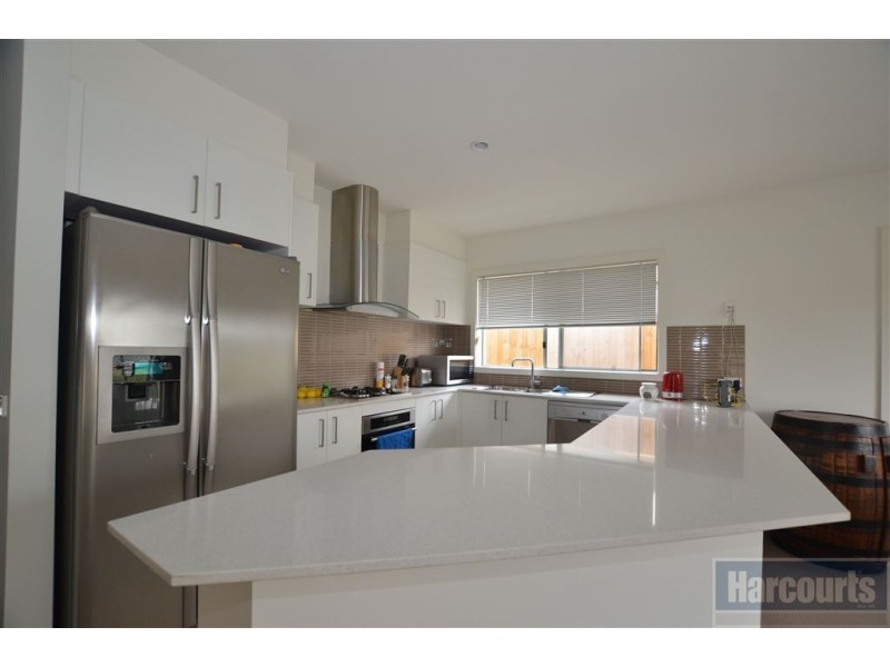 38 Botany Drive, Carrum Downs VIC 3201