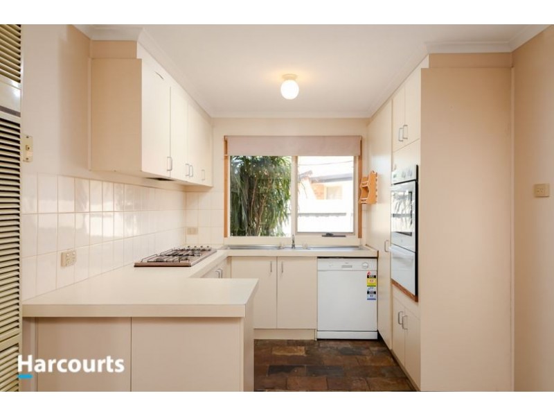 18 Kent Court, Cranbourne North VIC 3977