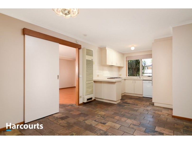 18 Kent Court, Cranbourne North VIC 3977