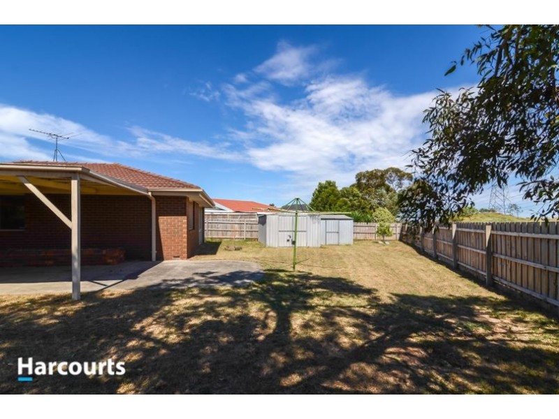 18 Kent Court, Cranbourne North VIC 3977