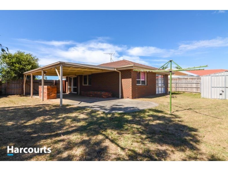 18 Kent Court, Cranbourne North VIC 3977