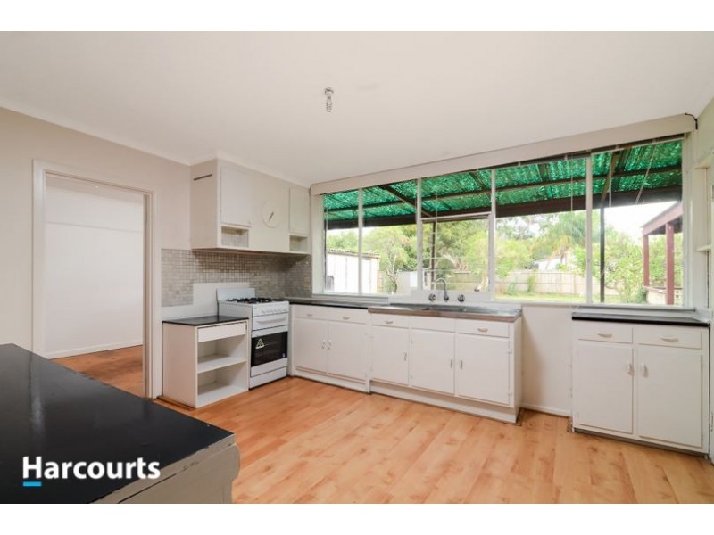 9 Robinsons Road, Seaford VIC 3198