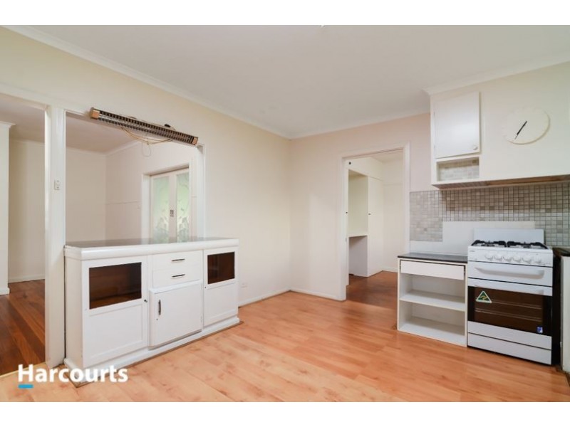 9 Robinsons Road, Seaford VIC 3198