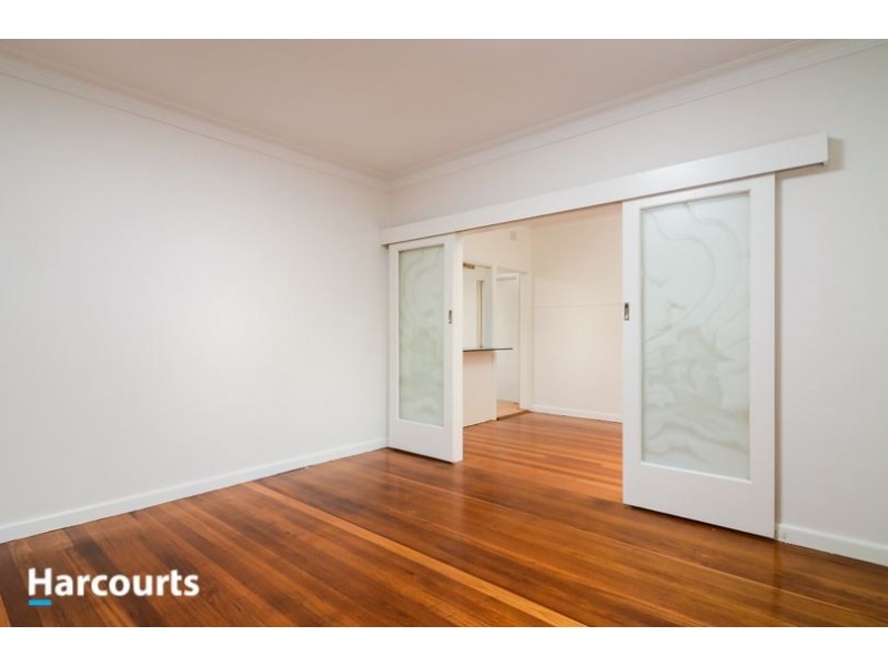 9 Robinsons Road, Seaford VIC 3198