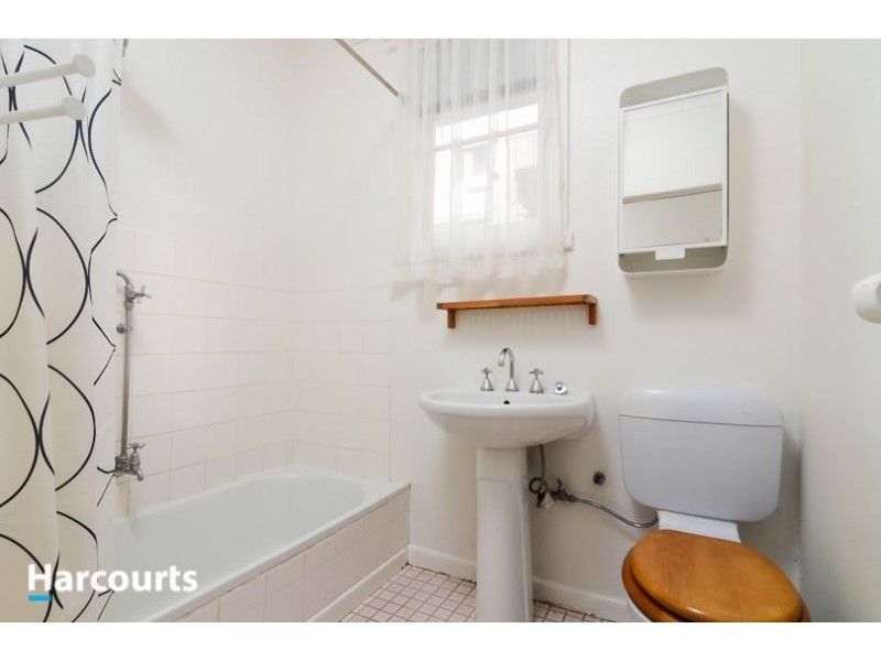 9 Robinsons Road, Seaford VIC 3198