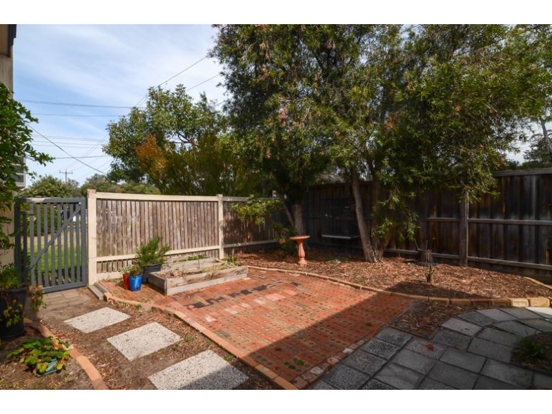 1 Selsey Street, Seaford VIC 3198