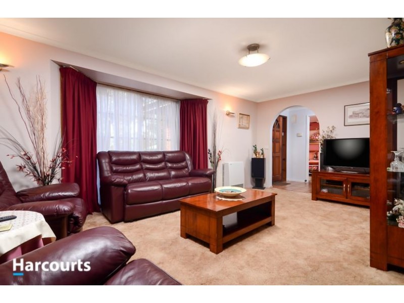 143 Lyrebird Drive, Carrum Downs VIC 3201