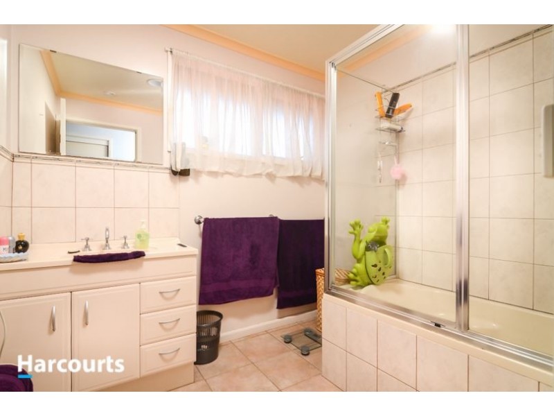 143 Lyrebird Drive, Carrum Downs VIC 3201