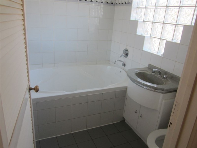 42 Moreton Street, Frankston North VIC 3200