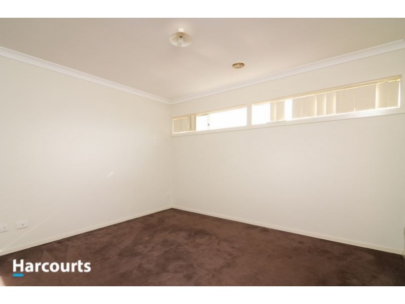 8a Karri Court, Frankston North VIC 3200